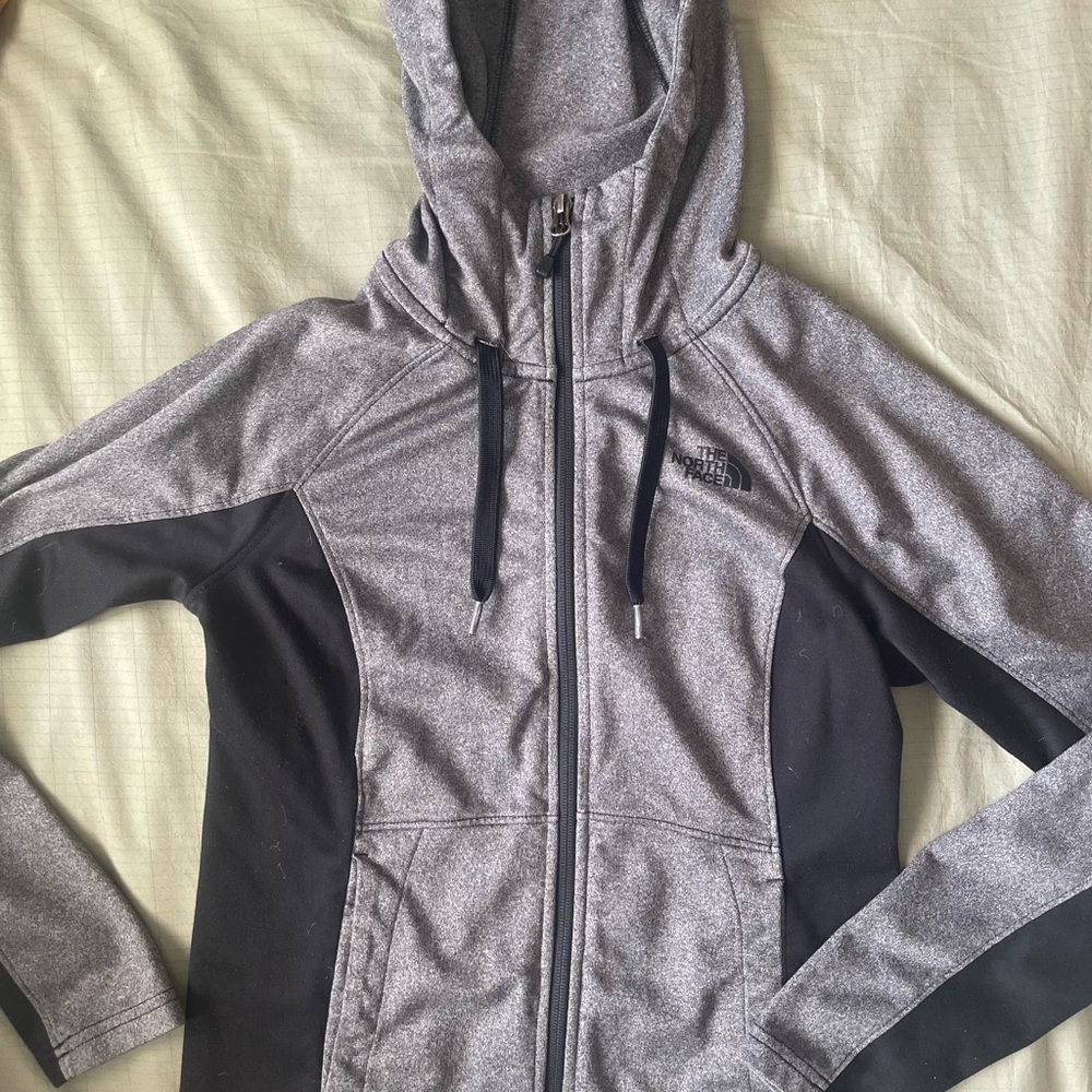 The North Face Women's Gray and Black Lightweight Hoodie